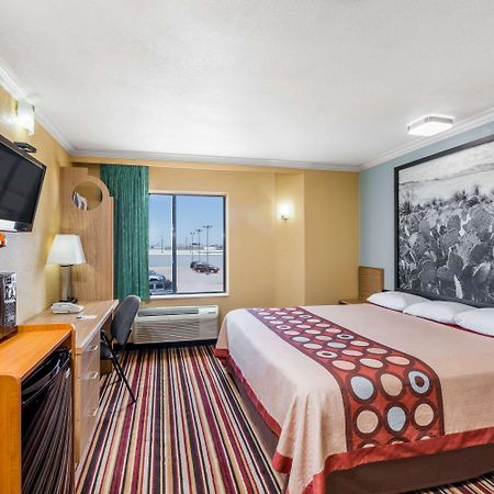 Motel Super 8 By Wyndham Midland Esterno foto