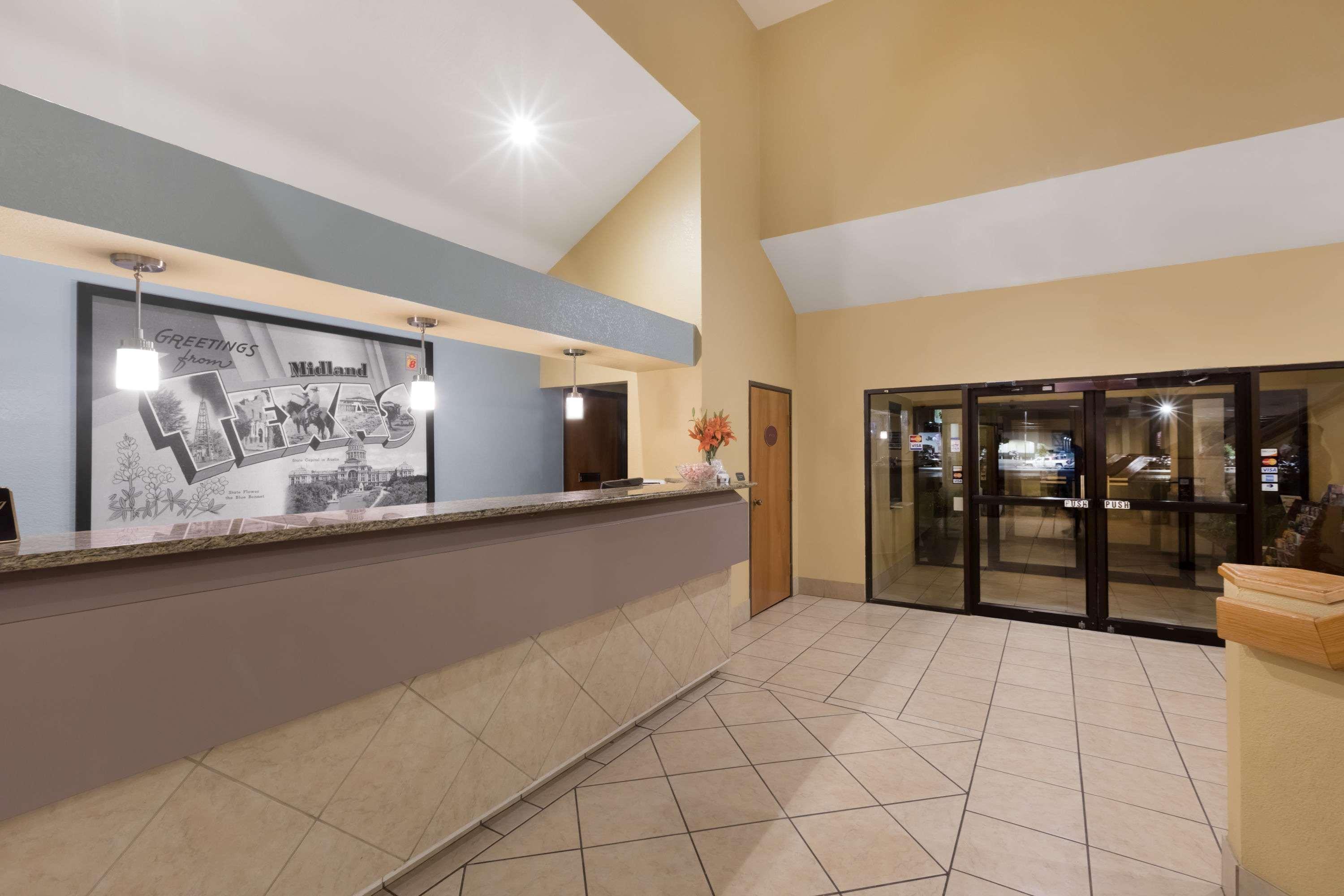 Motel Super 8 By Wyndham Midland Esterno foto